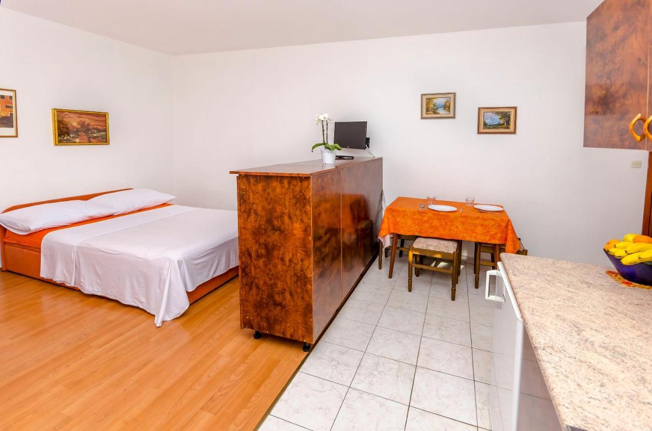 Apartments Tomislav Trogir Buitenkant foto