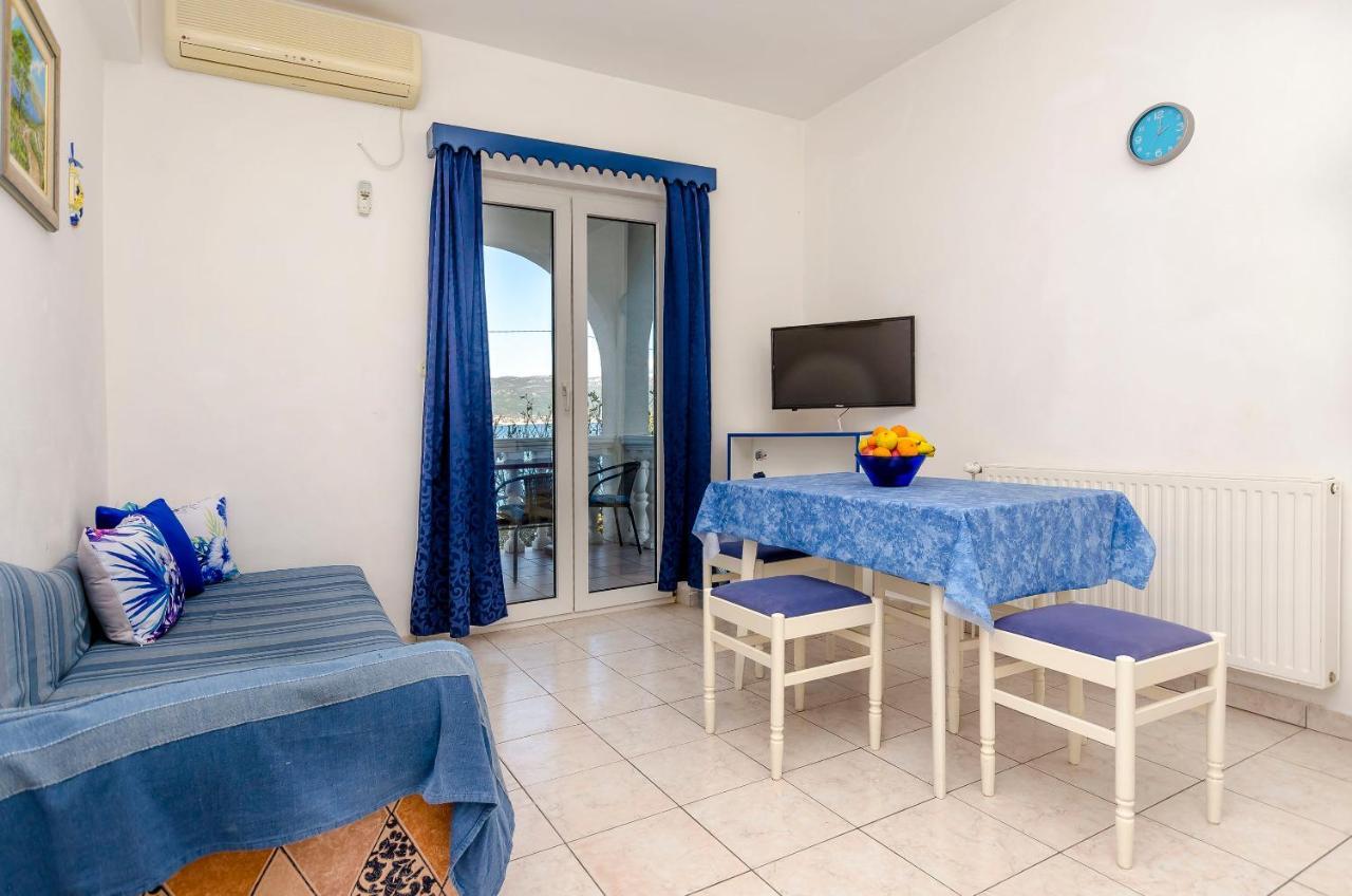 Apartments Tomislav Trogir Buitenkant foto