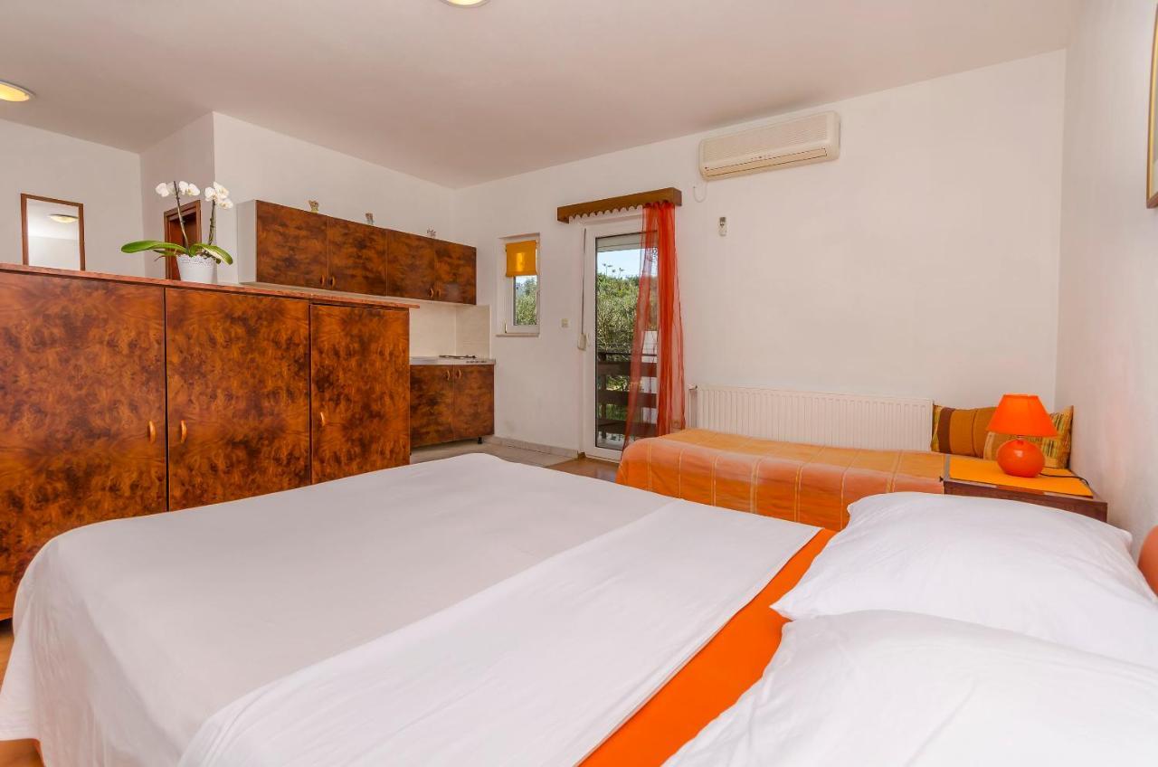 Apartments Tomislav Trogir Buitenkant foto